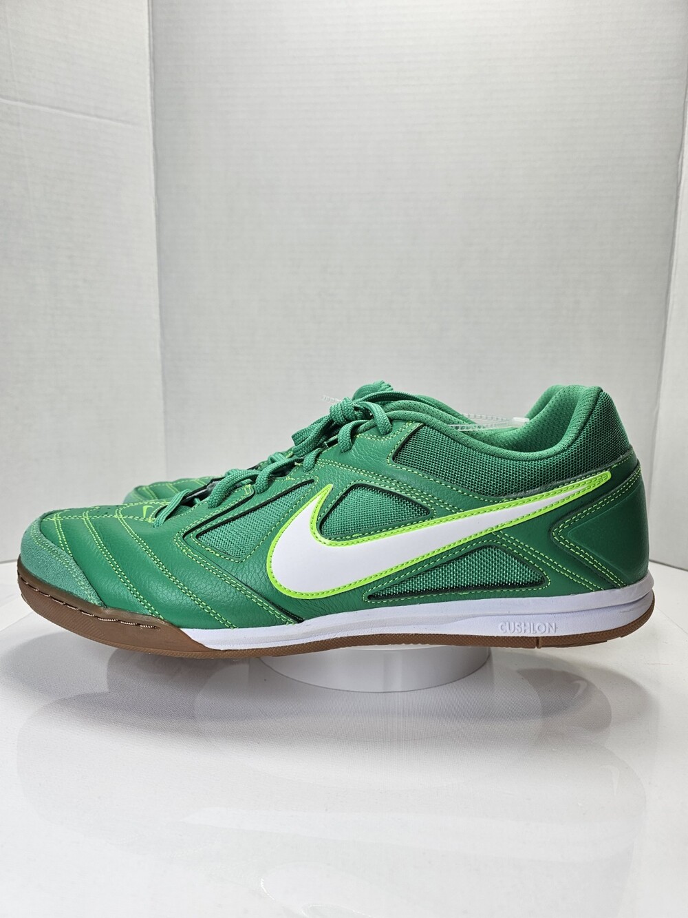 Nike Gato HQ6019-300 Men’s Size 14 Stadium Green Gum Soccer Shoes New
